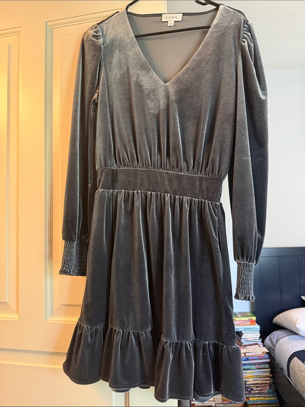 Evereve Charcoal Velvet V-Neck Tiered Long-Sleeve Dress
